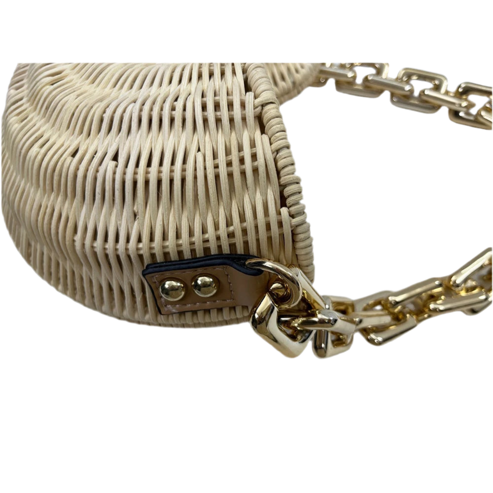 Shell-Shaped Wicker Bag