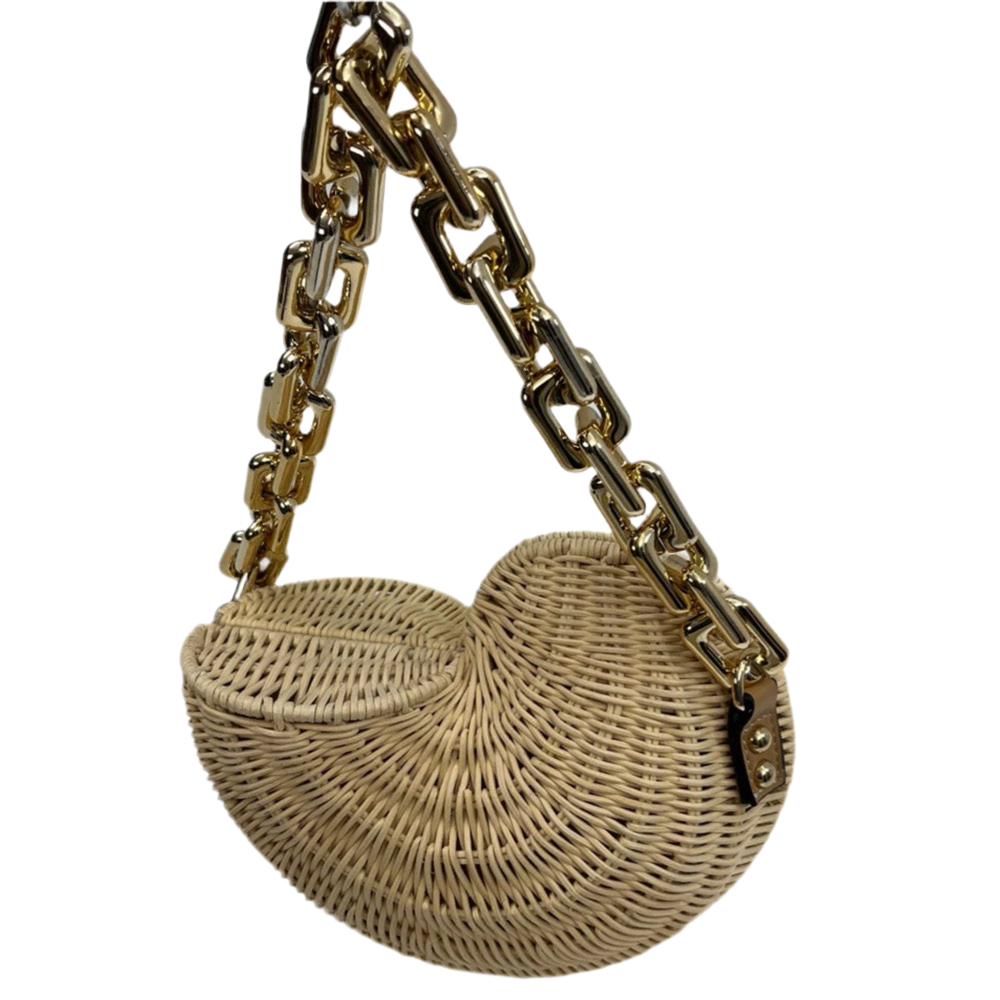 Shell-Shaped Wicker Bag