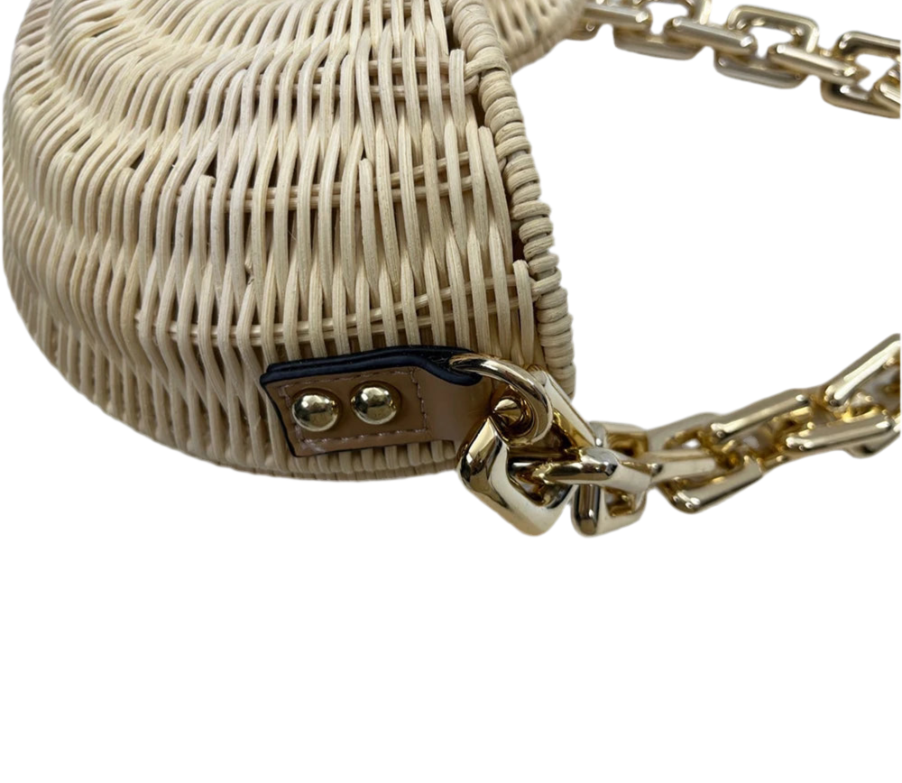 Shell-Shaped Wicker Bag